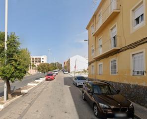 Rez-de-chaussée  Salmeron. Piso en calle salmeron