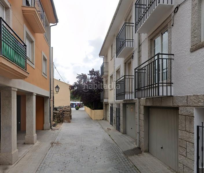 Foto 5cf39c61-ba3a-41eb-8c16-ce58617e2619. Planta baixa amb aparcament a Bustarviejo