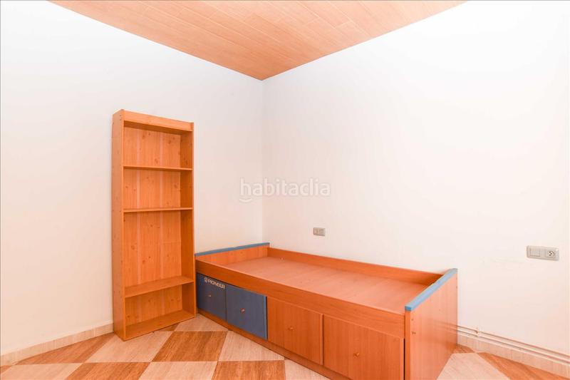 Foto 21a8b2c8-20be-492b-b673-29f9656d2e18. Pis amb aparcament a Els Pavos Blanes