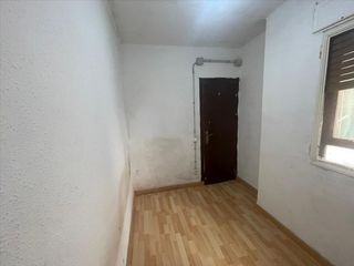Etagenwohnung  Alacant. Piso en calle alacant