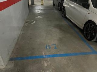 Parking voiture  De l'amistat
