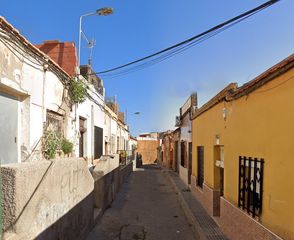 Casa aparellada  San luis. Casa en calle san luis