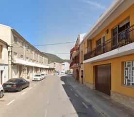 Casa aparellada  Pare claret. Casa en avenida pare claret