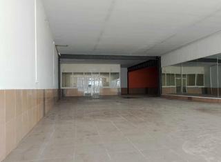 Local commercial  Erla. Local en calle erla