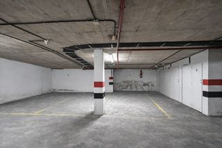 Parking voiture  Acequia real de los llanos