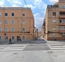 Pis  Renaixement. Piso en calle renaixement