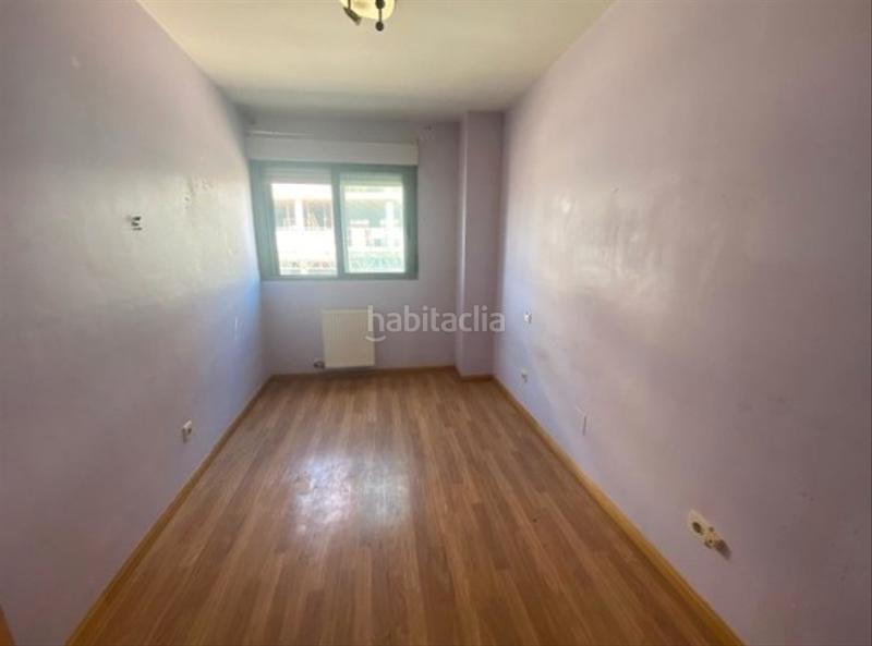 Foto d369b451-ba96-46aa-8fba-2a8b66dd283d. Piso  en calle laguna en Cistérniga