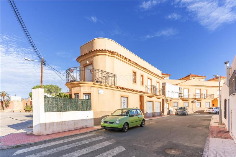 Foto 3e48bdf9-3094-47f5-9329-c55d365f2838. Maison jumelée avec parking dans Tabernas