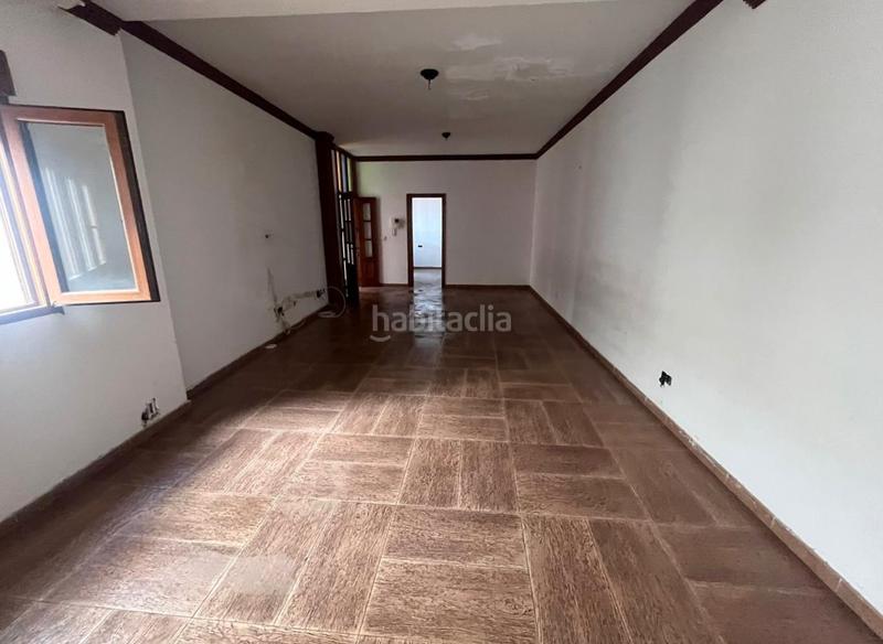 Foto c84abaf6-b203-494b-ba70-9265bdc013fd. Maison jumelée dans Mondejar-Junquillos Línea de la Concepción (La)