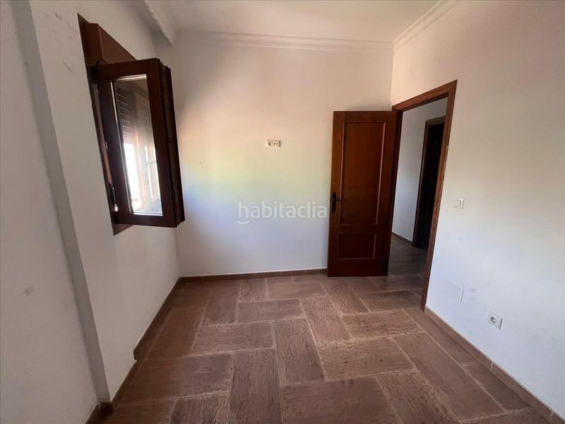Foto e369b9bc-8d4a-489b-9ea9-f84cd133a48e. Maison jumelée dans Mondejar-Junquillos Línea de la Concepción (La)