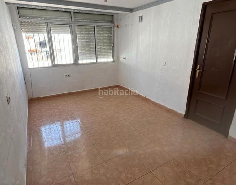 Foto b2015409-7537-4b85-af7a-a773bfc78fe8. Pis a Palacios y Villafranca (Los)