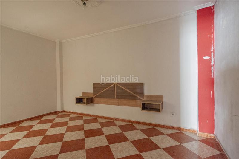 Foto f323de72-6f27-4cb0-b8e8-41421c30aacb. Casa pareada casa en calle serenidad en Palmete Sevilla