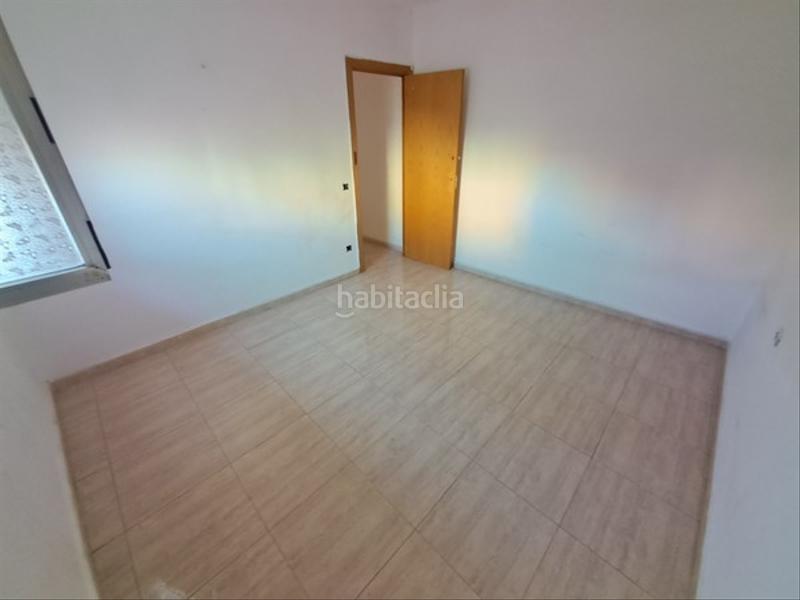 Foto f9b2333c-09e6-45cb-a35c-8926e2f3e9d3. Piso  en calle indivil i mandoni en Mariola Lleida