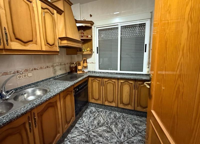 Foto e6f55d1b-071e-48ba-9f63-f1c233e0e603. Duplex in Loja