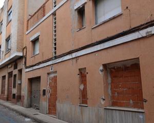 Casa aparellada  Numancia. Casa en calle numancia