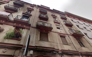 Estudi  Cortes. Piso en calle cortes