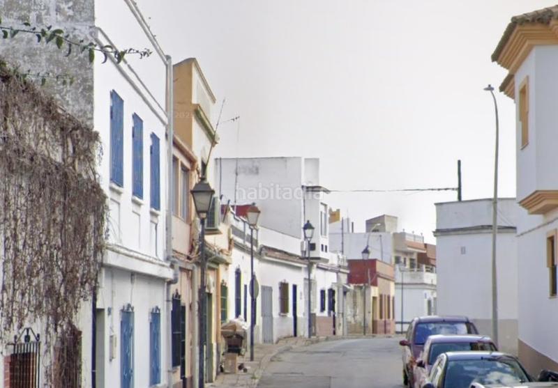 Foto fdabe978-f5f5-47ad-92f2-01a76fd77e5f. Casa pareada casa en calle saavedra fajardo en Puente Mayorga-Campamento San Roque