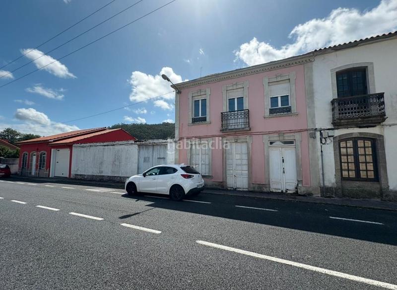 Foto b9cf2983-5e6f-45c2-b2e3-6f6a02ba5f04. Casa aparellada a Neda