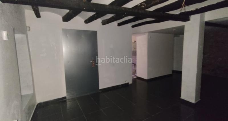 Foto 0b6935a0-5f91-4e65-8f3d-85b06897c9c0. Casa pareada casa en calle nou en Alforja