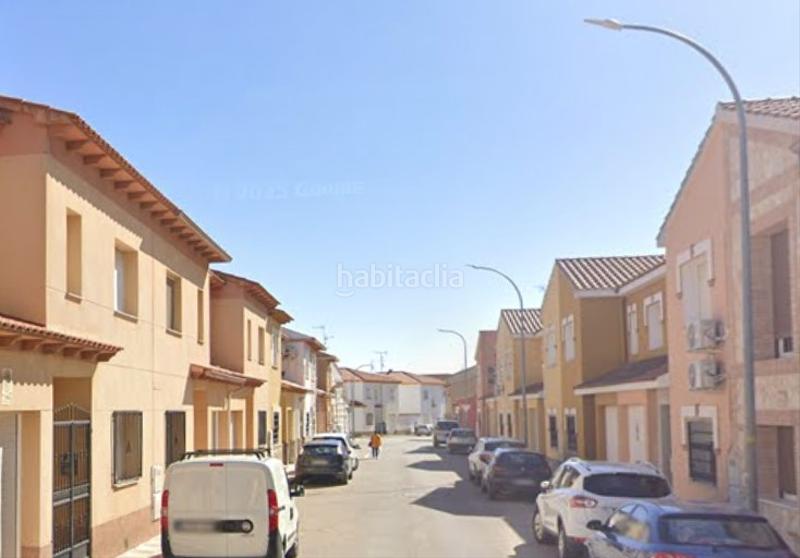 Foto c67e1901-feaf-4eb2-8bba-2b2956a3c74b. Doppelhaus mit parking in Quintanar de la Orden