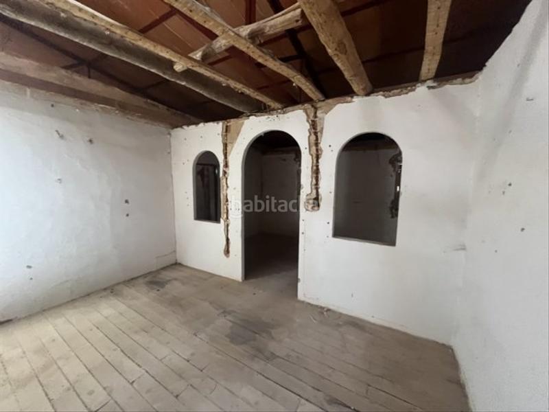 Foto 700c751f-9b1e-4b4c-a2bb-ff45136a8059. Casa bifamiliare con parcheggio in Mesegar de Tajo