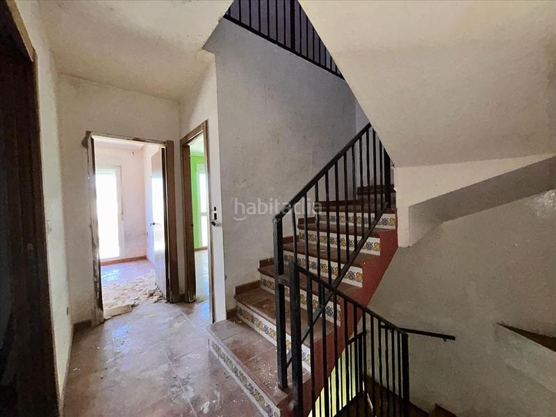 Foto 938aa2db-15ca-4025-b0f9-b2e1e7a3fd95. Casa aparellada a Casco Antiguo Llíria