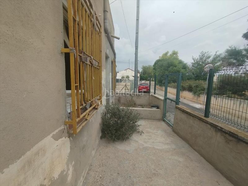 Foto 28dfc47e-4f6b-4f0e-8a57-d3dcc52a00df. Chalet casa en calle segura en El Raal Murcia