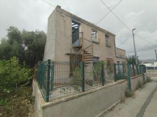 Xalet  Segura. Casa en calle segura