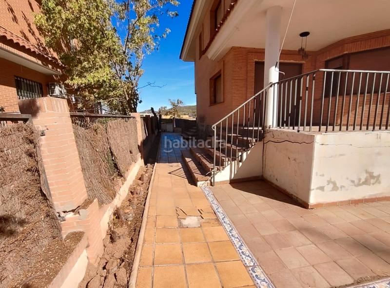 Foto c4e00b1d-e6c5-4431-a572-9bc755d2671c. Casa pareada casa en calle iciar bollain en PAU 2-600 Puertollano