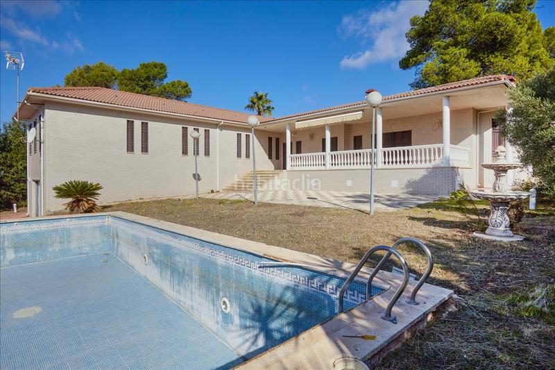 Foto d95237c7-21e4-4678-9724-63ebb1c2a36f. Chalet with parking pool in San Roque - La Cruz - La Rozuela Linares