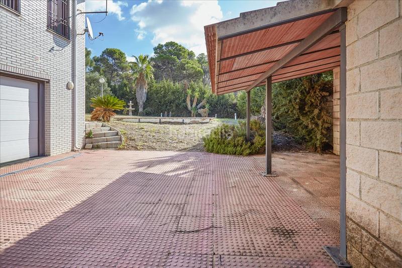 Foto 402476ea-ebd0-4551-a0c2-3481fe96ac49. Chalet avec parking piscine dans San Roque - La Cruz - La Rozuela Linares