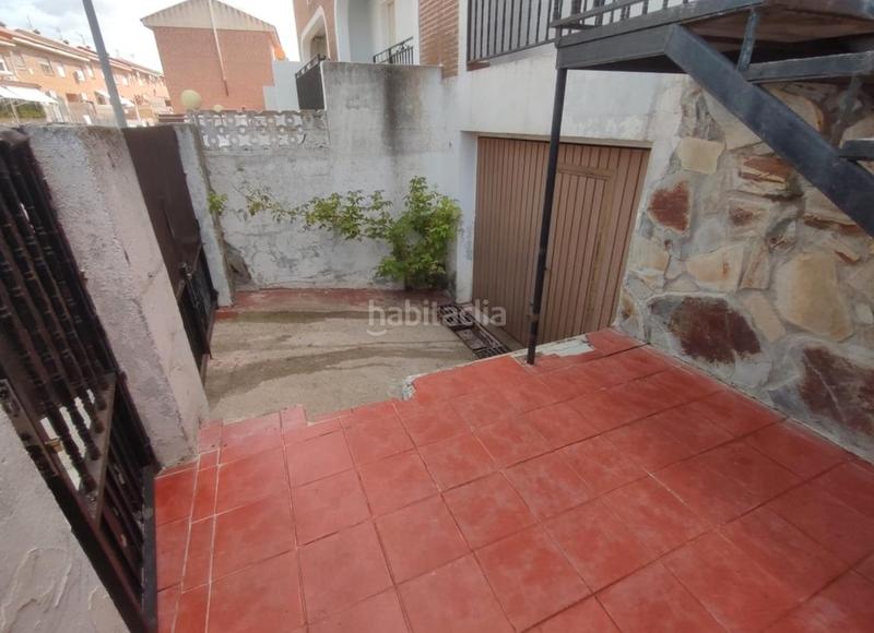 Foto d32db047-8429-46c5-952e-cbe8c3906b94. Casa pareada casa en urbanización el tejar en Recas