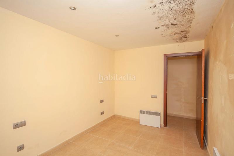 Foto b6a0c226-a333-4e1f-90e6-577c5006e7f7. Planta baja piso en calle baixada del carme en Barri Antic Manresa
