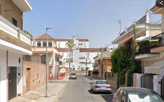 Casa aparellada  Castaño. Casa en calle castaño