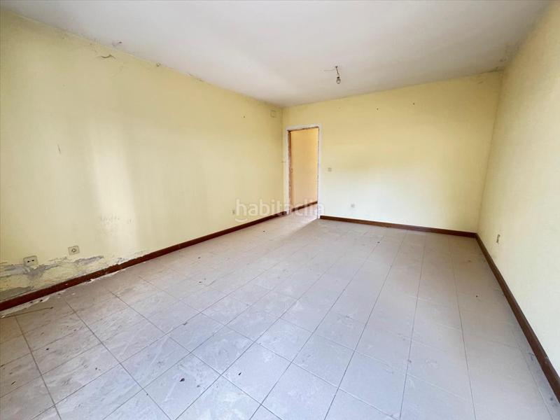 Foto 3c0e9817-77fc-4dba-b94a-8962d4381890. Casa pareada casa en calle comedias en Matapozuelos