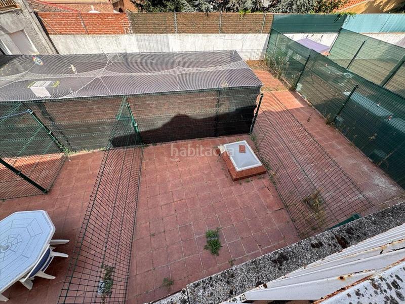 Foto 673f1d6e-3d81-40eb-94dc-8743ee6b9305. Casa pareada casa en calle comedias en Matapozuelos