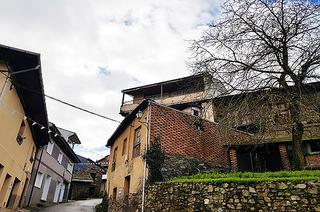 Maison jumelée  Cembo. Casa en travesía cembo