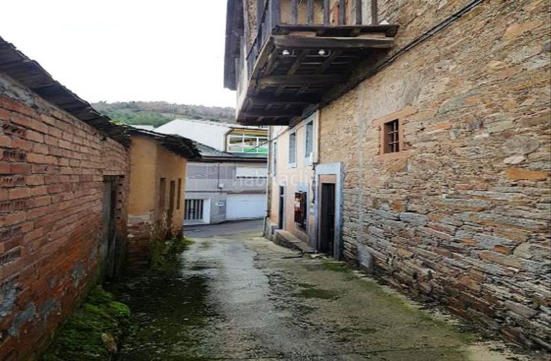 Foto f7db966e-a664-4a7f-b6f6-1039a26bac72. Maison jumelée dans Área Rural Sur Ponferrada