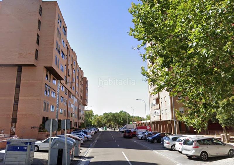 Foto 7cb47d21-c844-4987-ad86-c376d67e547b. Pis amb aparcament a Huerta del Rey Valladolid