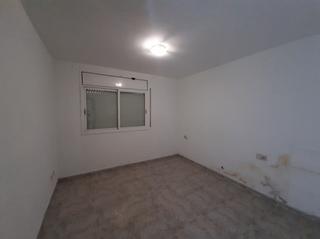 Rez-de-chaussée  De josep roque. Piso en calle de josep roque