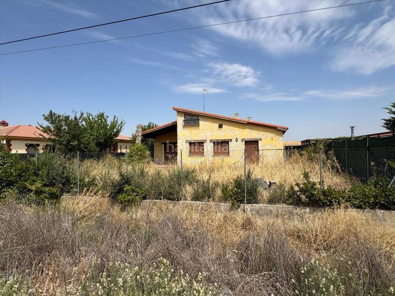 Foto 61668a35-903d-4a88-b4db-0d5d3cdb5d79. Chalet casa en calle atarrubio en Nava del Rey