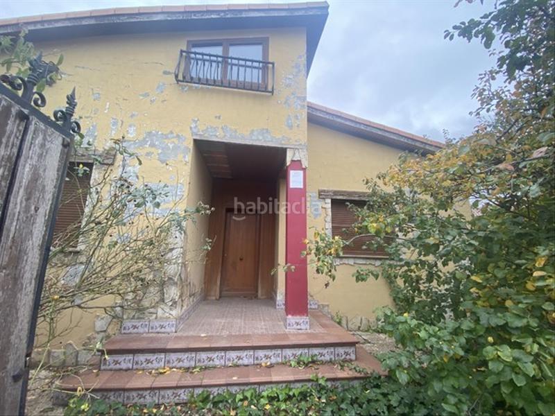 Foto b7e4414b-e158-43f9-a573-225741378276. Chalet casa en calle atarrubio en Nava del Rey