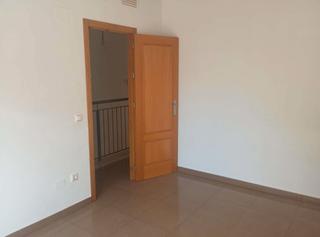 Doppelhaus  Hungria. Casa en calle hungria