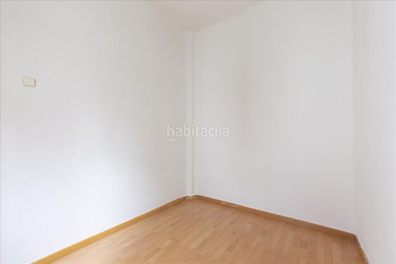 Piso en calle peña gorbea en San Diego Madrid - Imagen 13