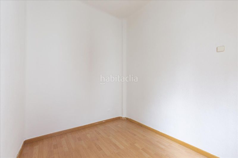 Piso en calle peña gorbea en San Diego Madrid - Imagen 15
