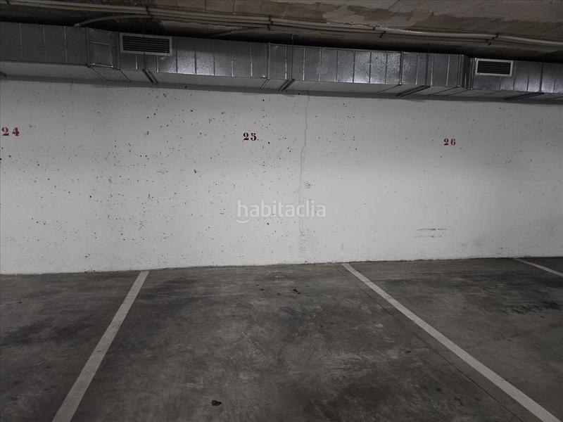 Foto 83b751ab-989b-40bd-afb0-d4fcf29222a2. Aparcament cotxe a Pilas