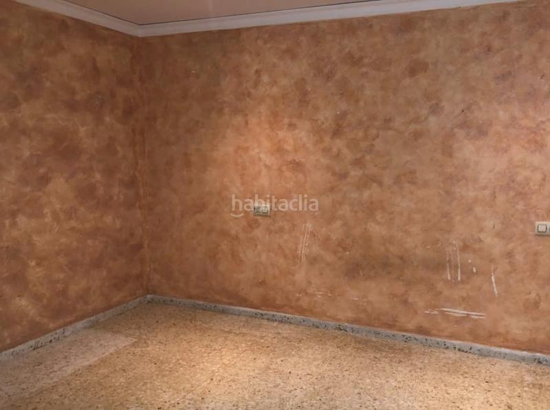 Foto 5a6dce75-eed3-44f3-b9d9-917c3651d109. Casa pareada casa en calle puerto santa maria en Pescadores - Saladillo Algeciras