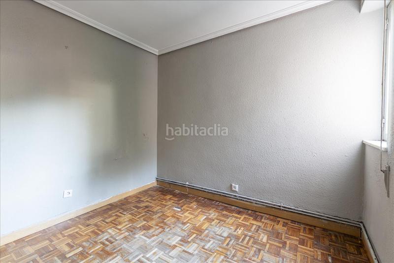 Foto 3293fc5e-62aa-494a-9aca-4b6d729d0c1c. Pis a Almendrales Madrid