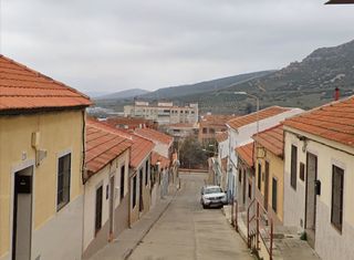 Casa aparellada a Granados