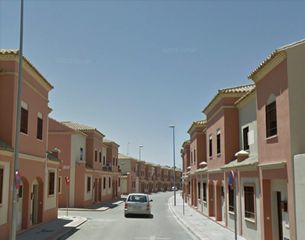 Casa aparellada  Sor mercedes olivas. Casa en calle sor mercedes olivas